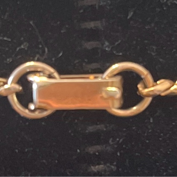 VintageElegant Gold Tone Choker Necklace with Teal Baguettes and Crystal Accents - Picture 4 of 9